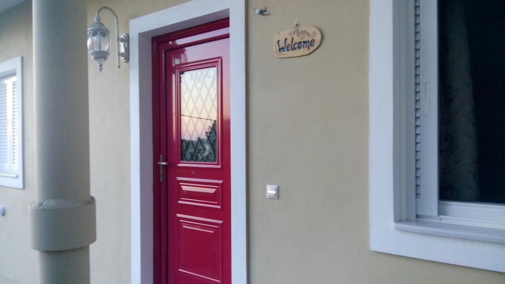 Plagia'S Sunset Apartments Exanthia Buitenkant foto