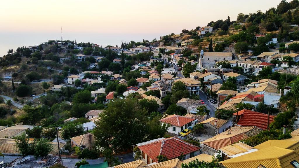 Plagia'S Sunset Apartments Exanthia Buitenkant foto