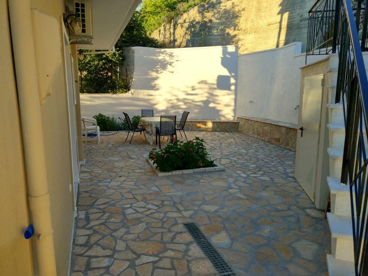 Plagia'S Sunset Apartments Exanthia Buitenkant foto