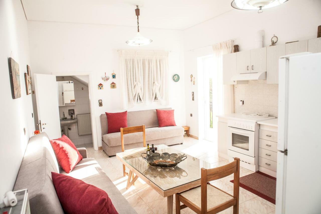Plagia'S Sunset Apartments Exanthia Buitenkant foto